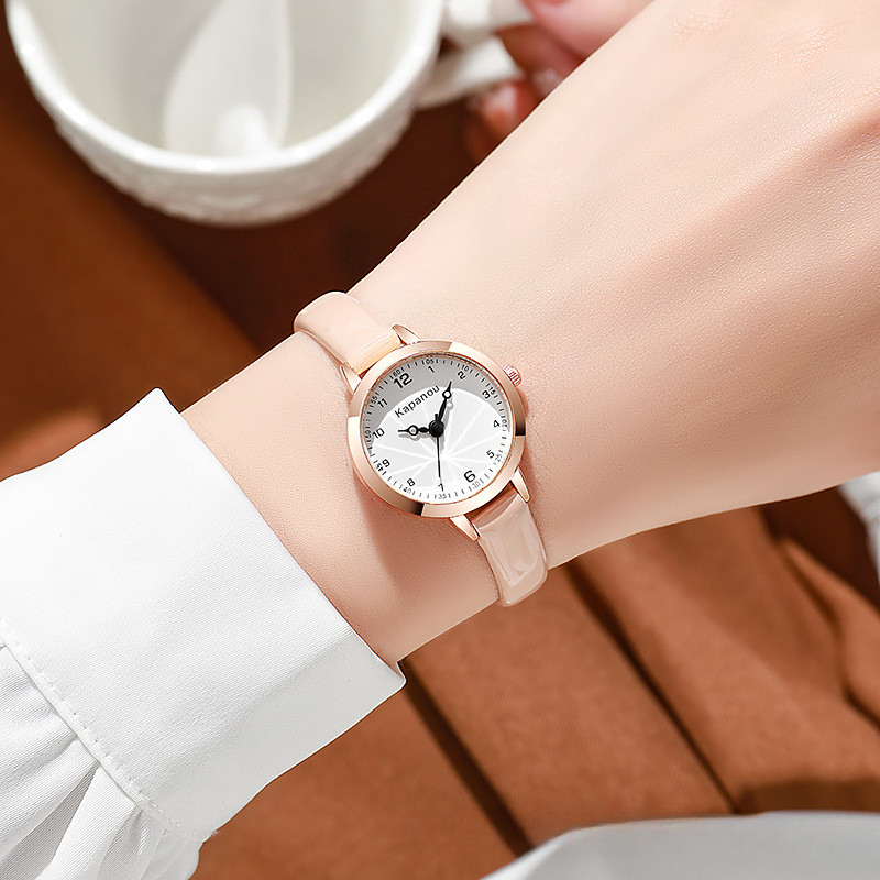 Luxury Watch Value - Kadın Saati, Niş Lise Öğrencisi Sade