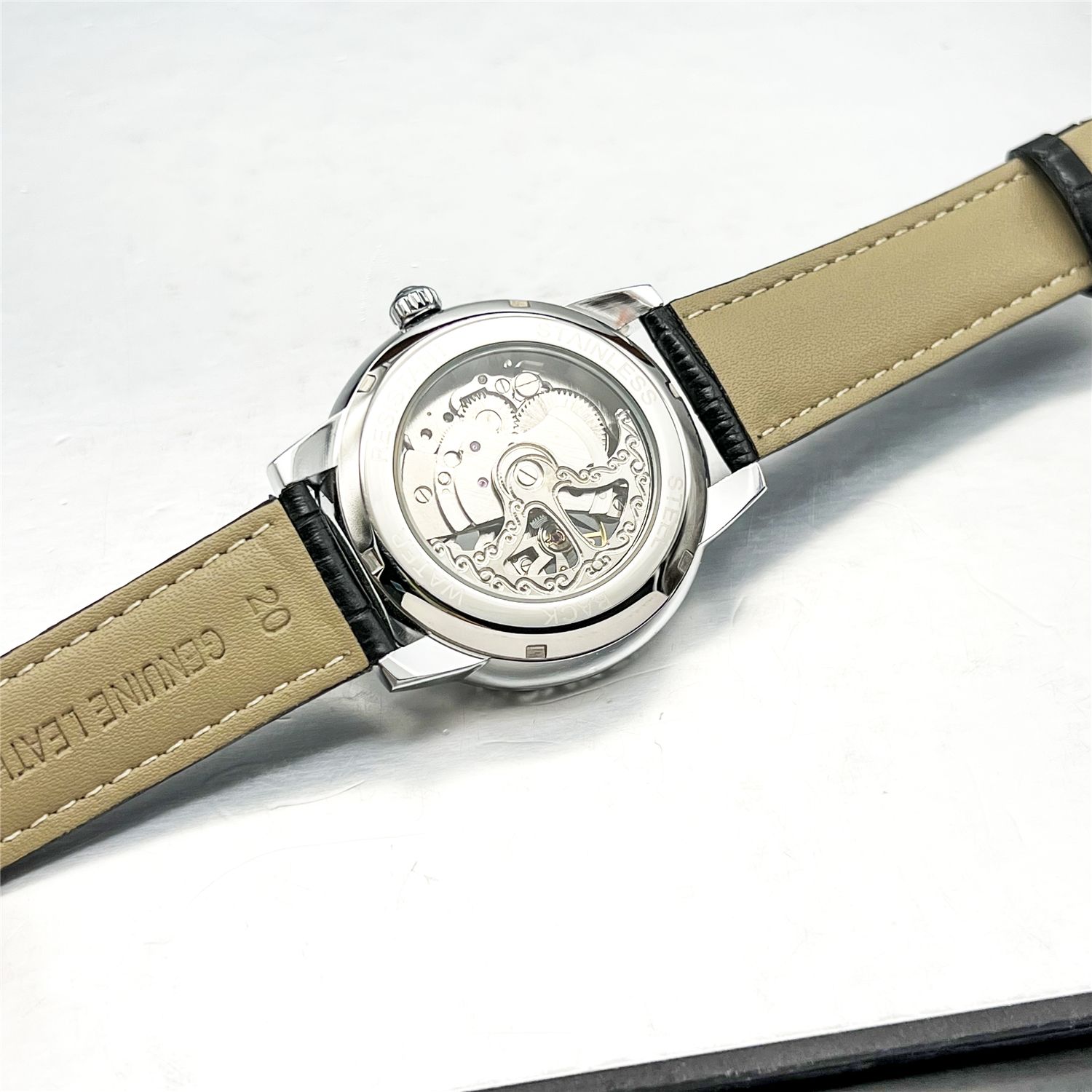 Erkekler için Yeni Yüksek Değe - Luxury Watch Value incelemesi ve fiyatı