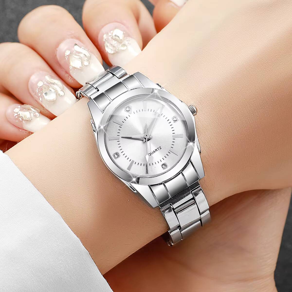 Lüks Rhinestone Kadın Saatler  - Luxury Watch Display Case incelemesi ve fiyatı