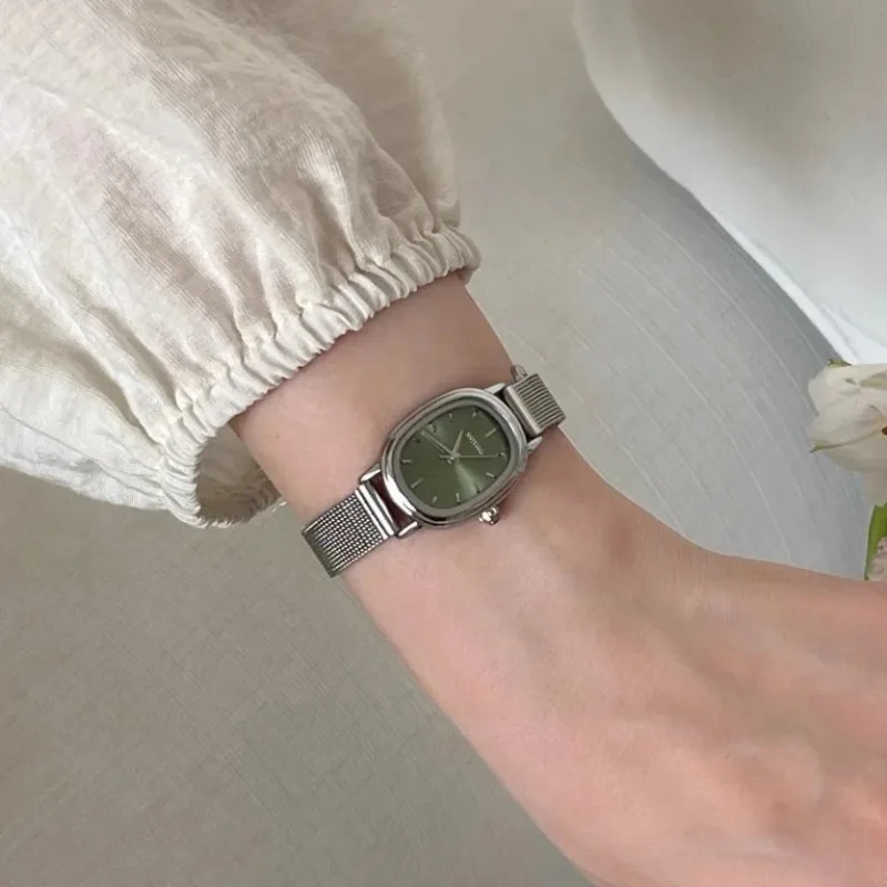 Küçük Oval Kadran Yeşil Izle B - Luxury Watch Brand For Women incelemesi ve fiyatı